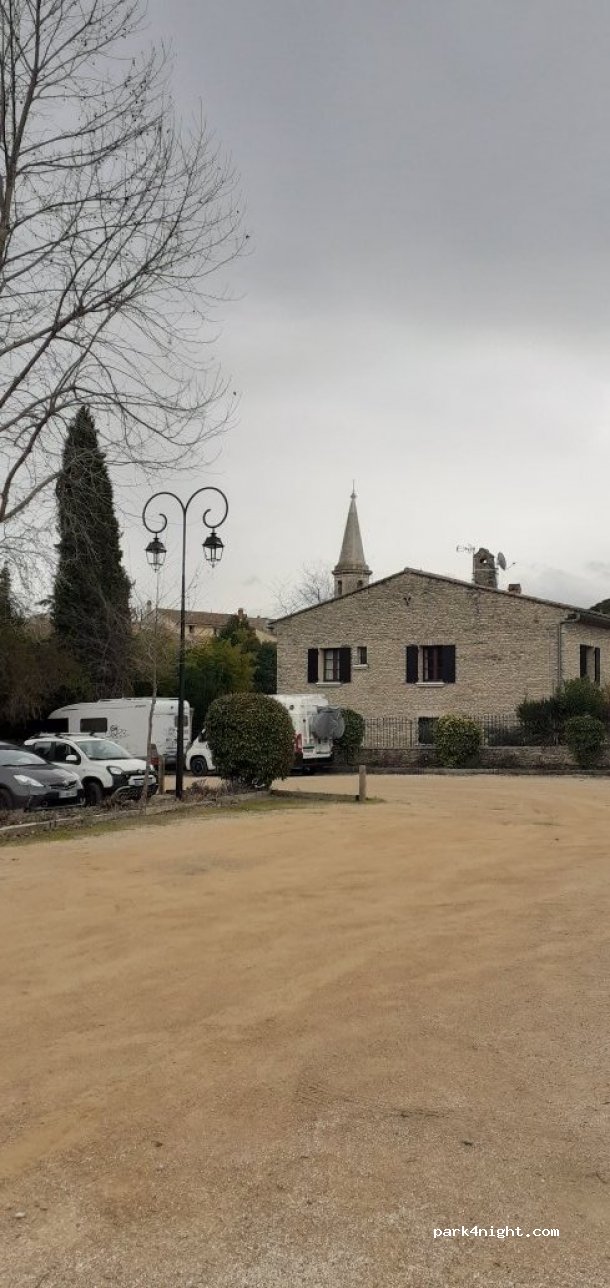 (84210) Saint-Didier - 217 Chemin le Tour du Pont — foto