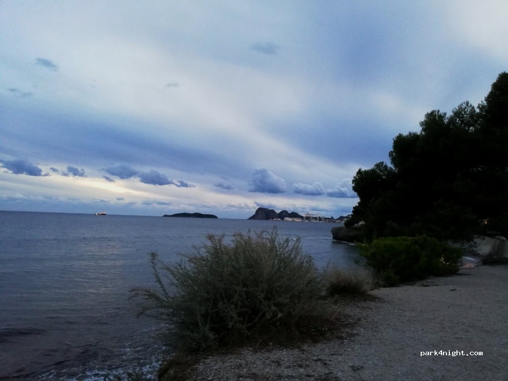 (13600) La Ciotat - 525 Corniche Arène Cros — foto 2