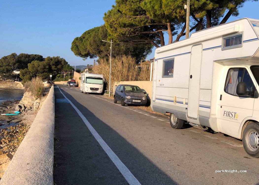 (13600) La Ciotat - 525 Corniche Arène Cros — foto 3