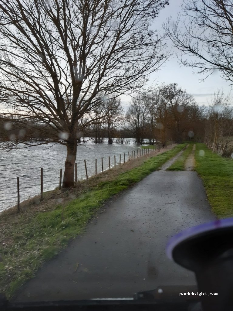 (17800) Brives-sur-Charente - 1B Avenue Europe — foto 3