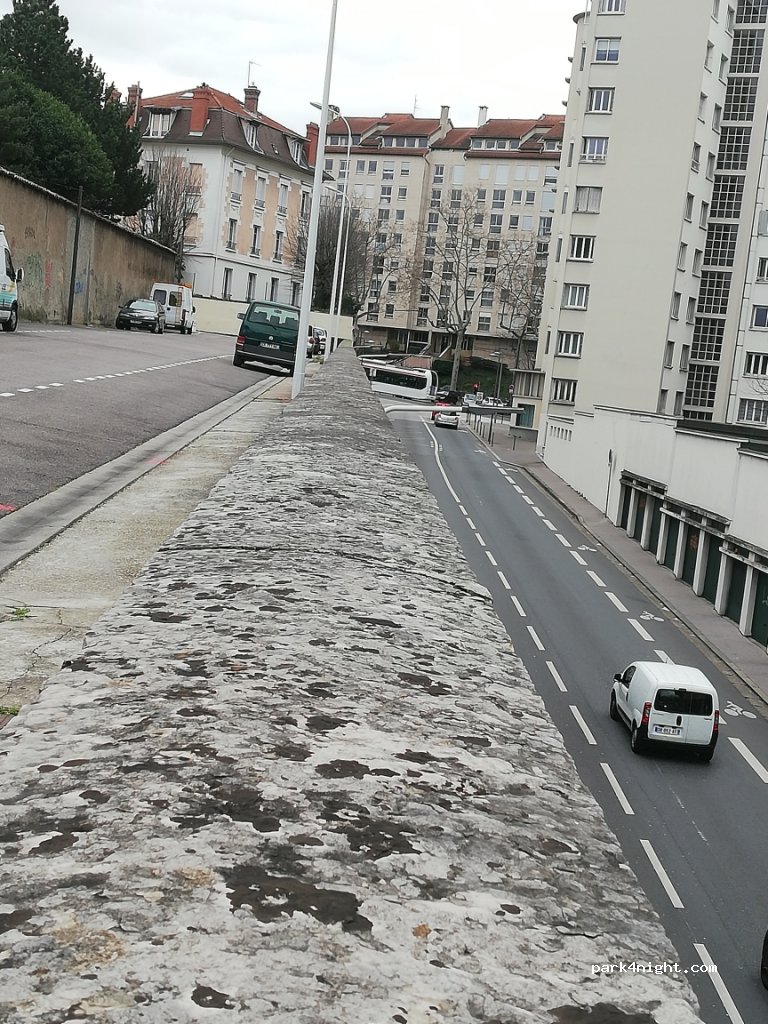 (69004) Lyon - 76 Rue Bleton — foto
