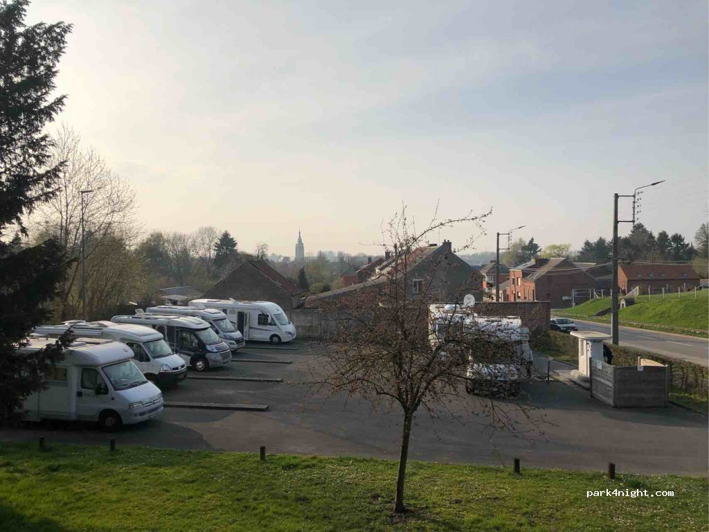 (59360) Le Cateau-Cambrésis - 30-42 Avenue du Mal Leclerc de Hauteclo — foto 3