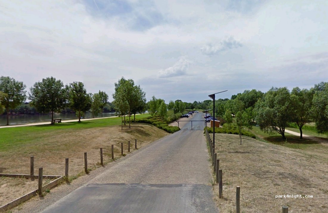 (49000) Angers - Promenade Yolande d'Aragon — foto