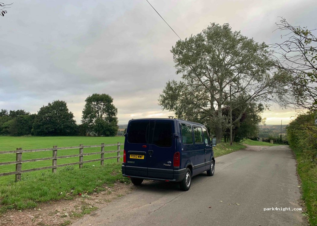 (CV10 0SS) Hartshill - 49 Grange Road — foto