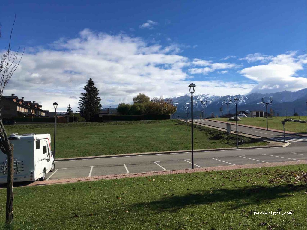 (25720) Bellver de Cerdanya - 7 Plaza de Sant Roc — foto