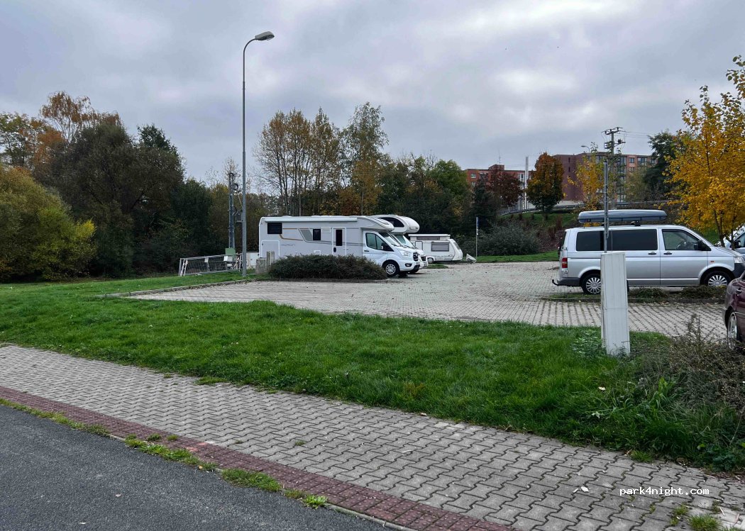(321 00) Plzeň - 34 V Lukách — foto 4
