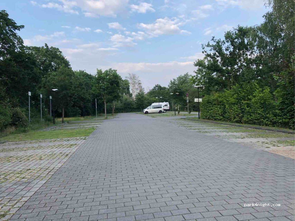 (06120) Halle (Saale) - Dölauer Straße 65 — foto 2