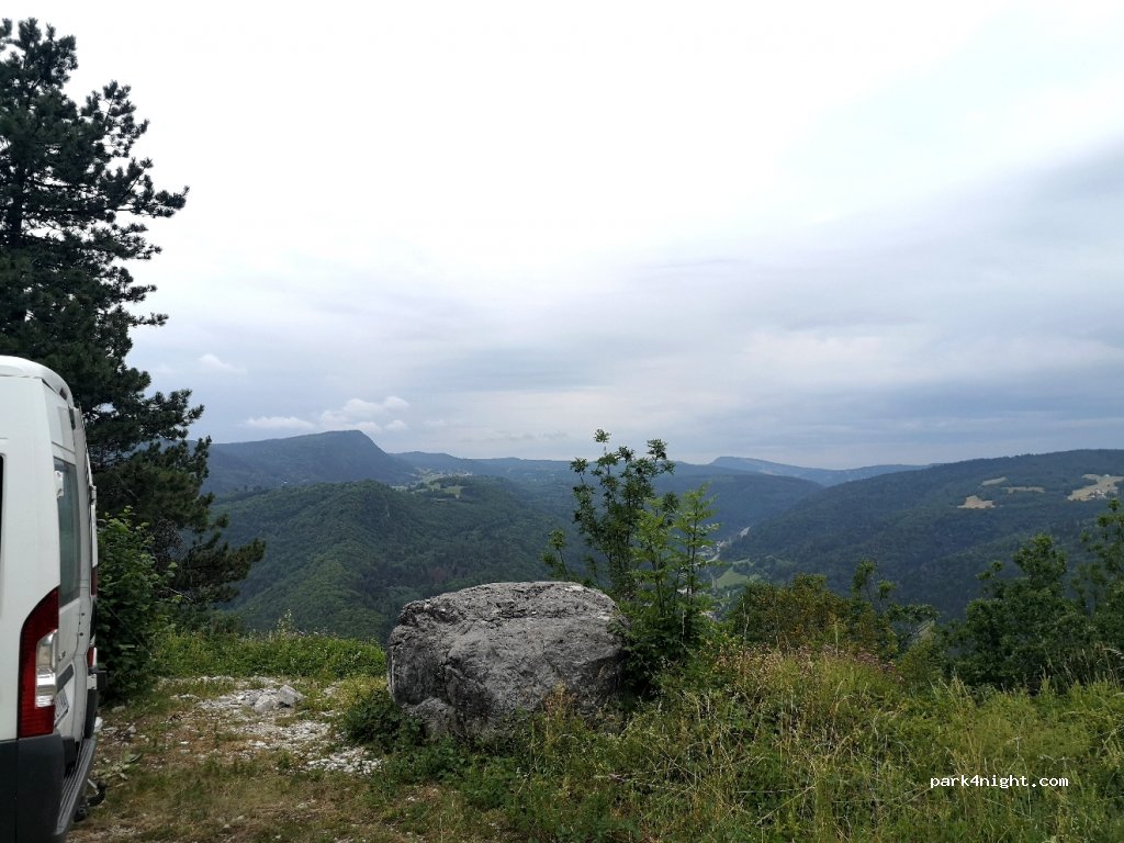 (01130) Saint-Germain-de-Joux - Unnamed Road — foto