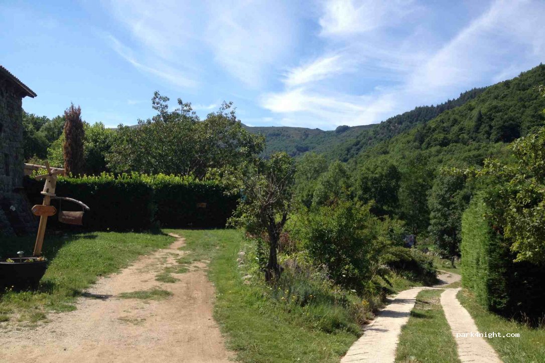 Camping le Moulin de Charrier — foto