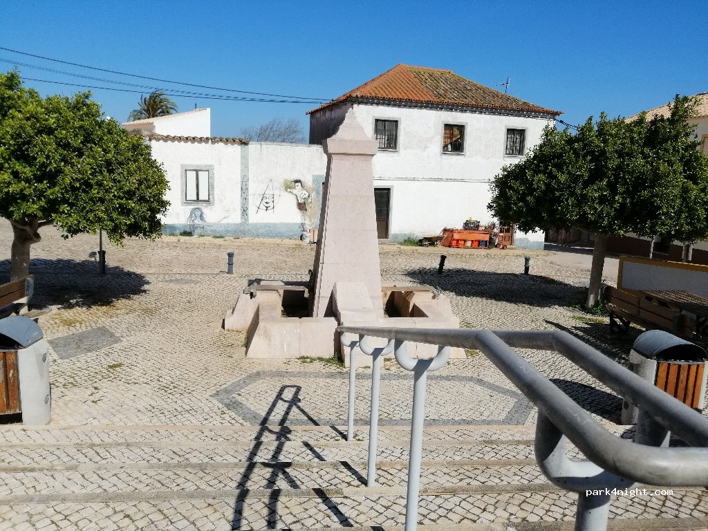 (8650-069) Budens - 24 Rua da Residência — foto