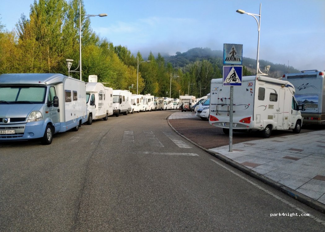 (24600) La Pola de Gordón - 23 Calle Luis Vives — foto 2