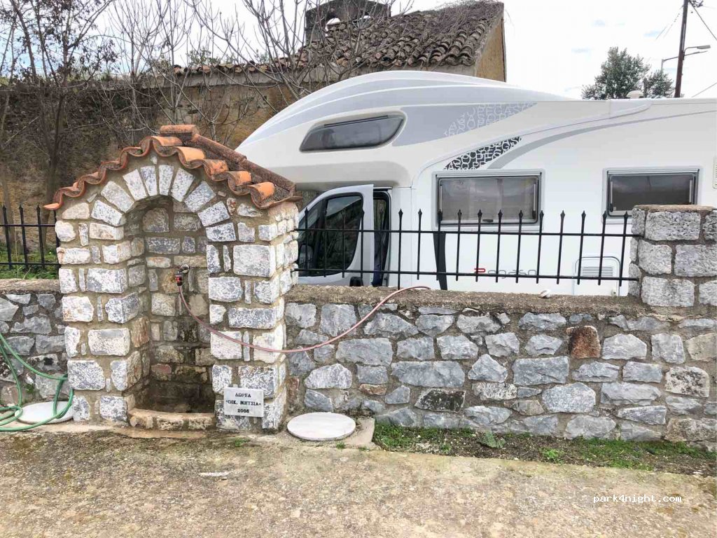 (232 00) Yithion - Ethniki Odos Spartis Githiou — foto 2