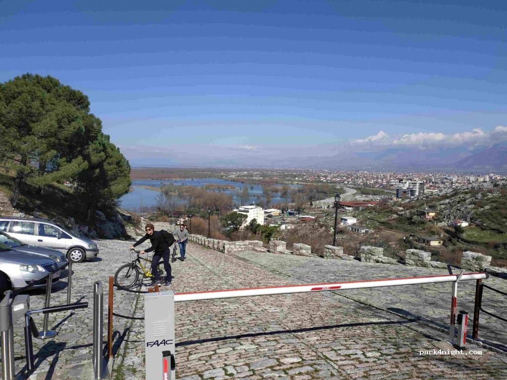 () Shkodër - Rruga Kalasë — foto 3