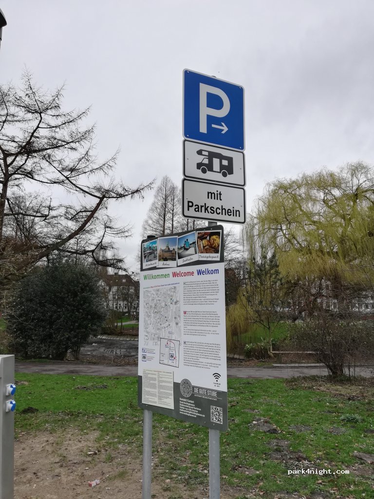 (45657) Recklinghausen - 1 Rathausplatz — foto