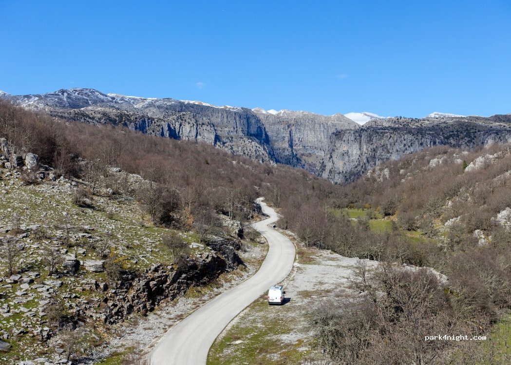 (440 07) Vradeto - Unnamed Road — foto 2