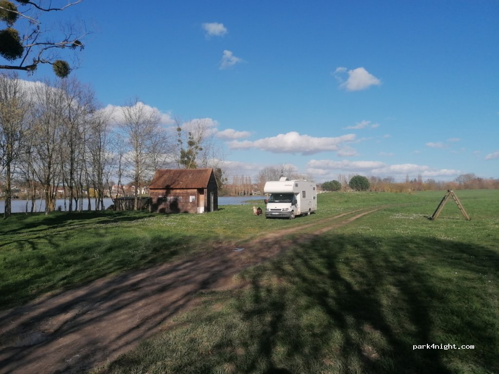 (18290) Mareuil-sur-Arnon - 1140 Mousseau — foto
