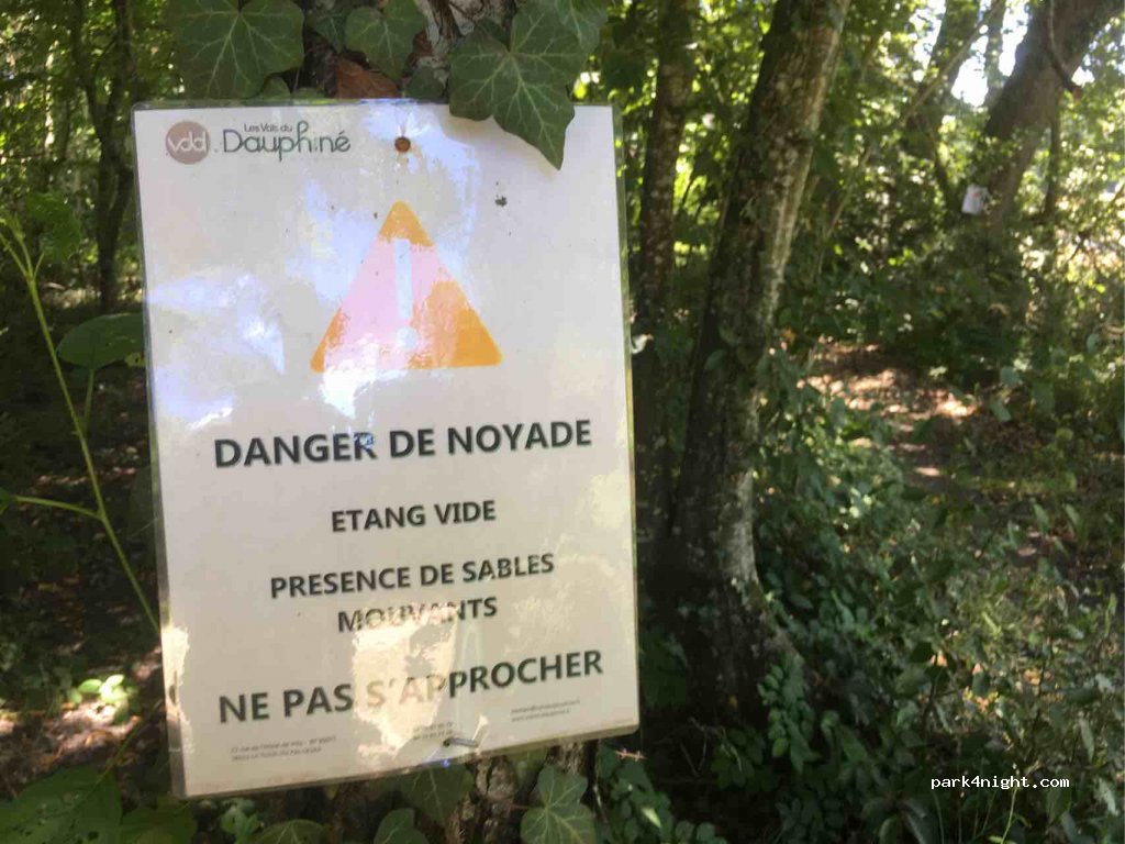 (38110) Fitilieu - route du vernay — foto
