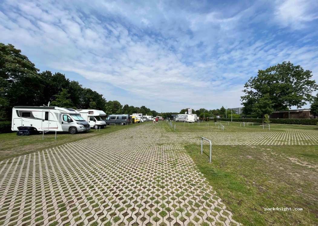 Wohnmobilstellplatz Kamp-Lintfort — foto 2
