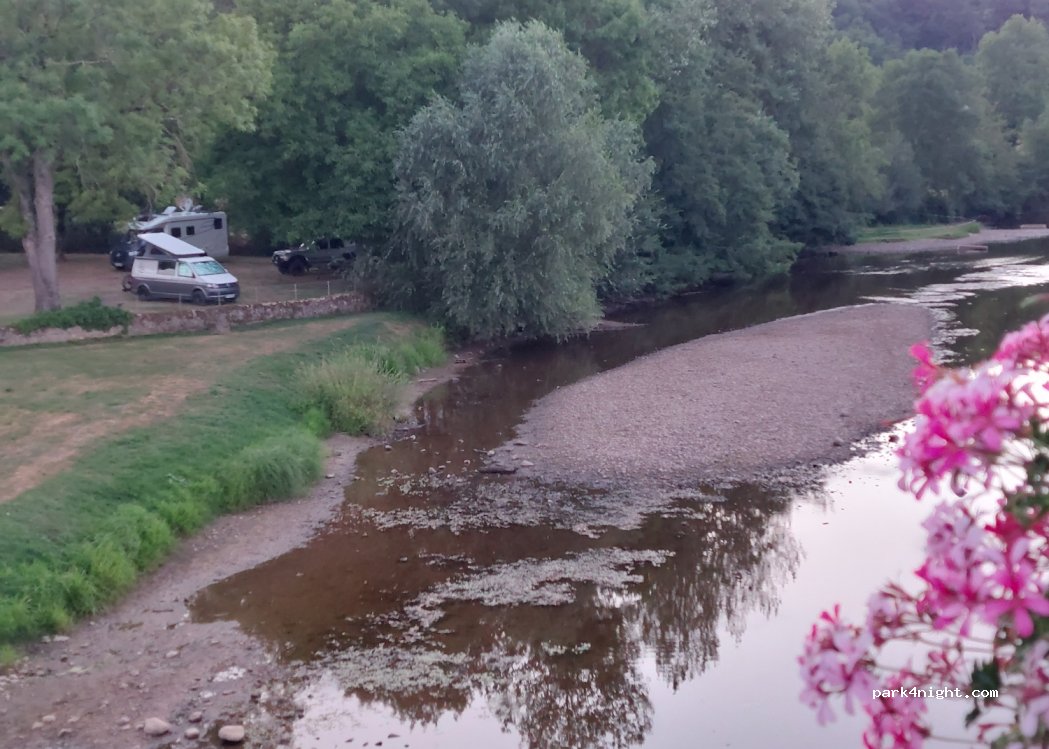 (86500) Saulgé - 19 Rue du Bec des Deux Eaux — foto 2