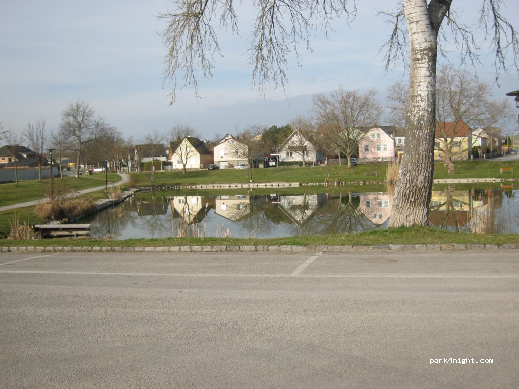 (2225) Zistersdorf - Umfahrungsstraße — foto