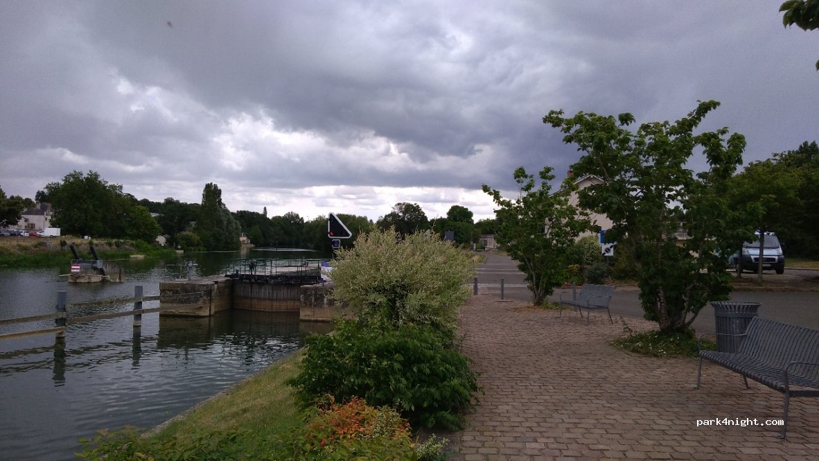 (72300) Sablé-sur-Sarthe - 4 Rue de Sarthe — foto 3