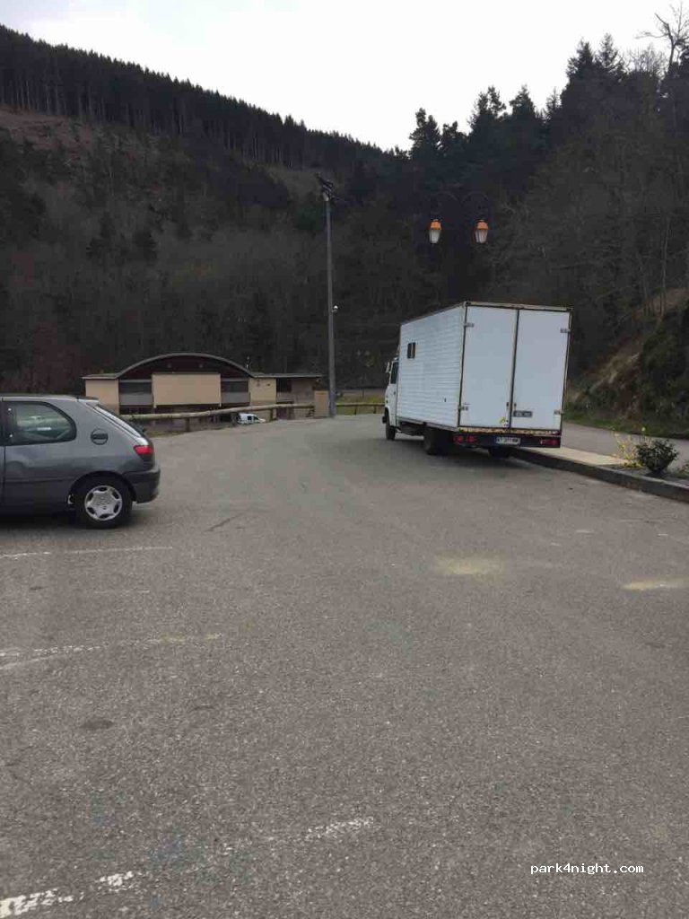 (42100) Saint-Étienne - 6 Route des Echeneaux — foto 2