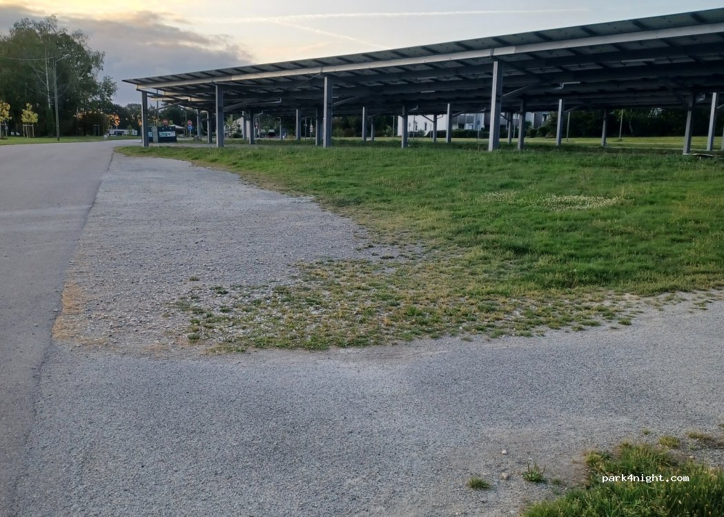 (35890) Laillé - 2 Boulevard du Commandant Cousteau — foto 2