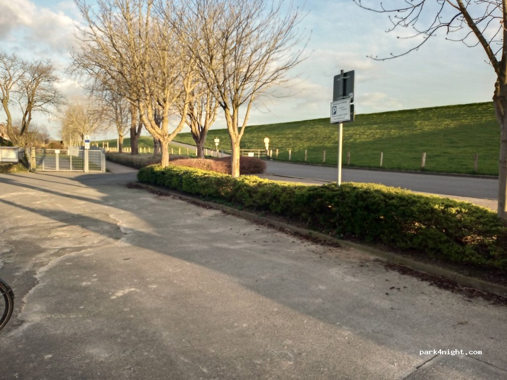 (25541) Brunsbüttel - 71 Deichstraße — foto