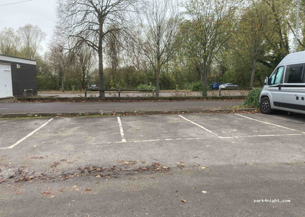 Trent Lock Carpark — foto 3