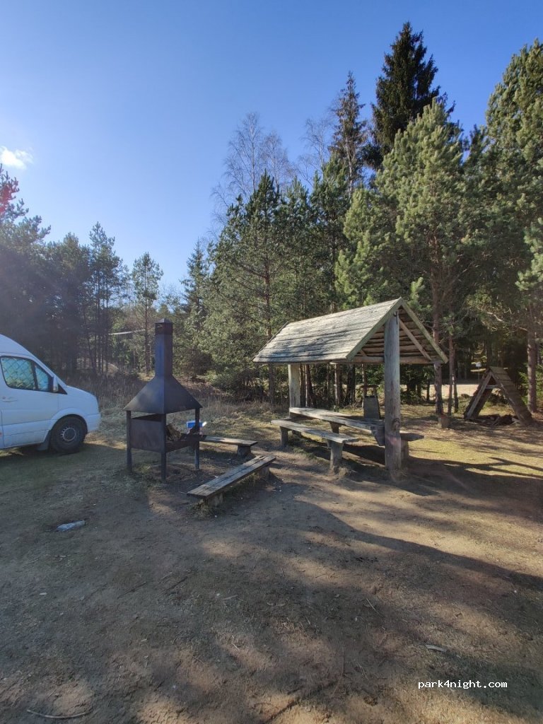 (73412) Mägede - — foto
