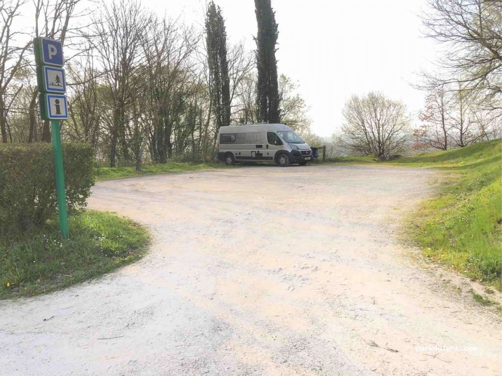 (16430) Balzac - 35 Route de l'Âge — foto