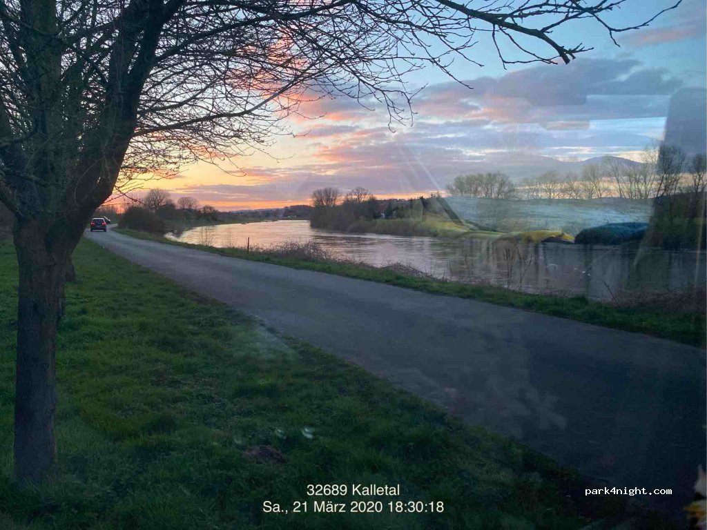 (32689) Kalletal - Unnamed Road — foto