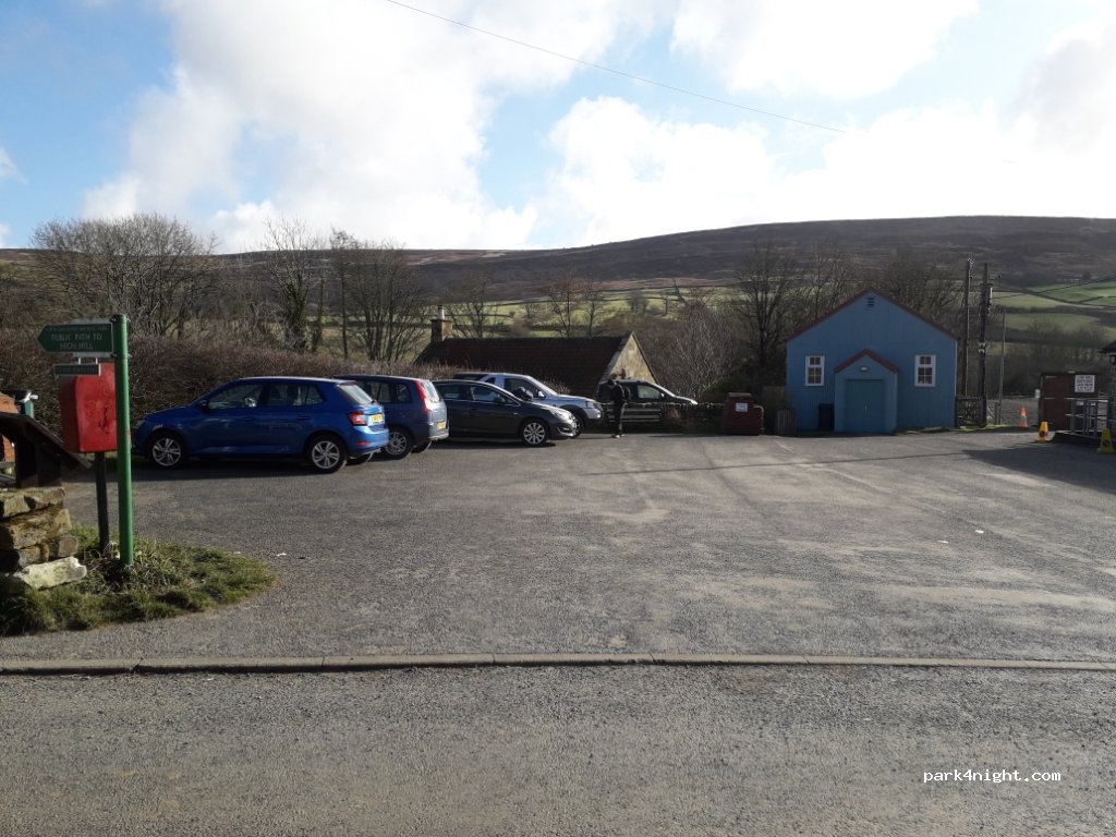 Low Mill Car Park for Farndale Daffodil Walk — foto