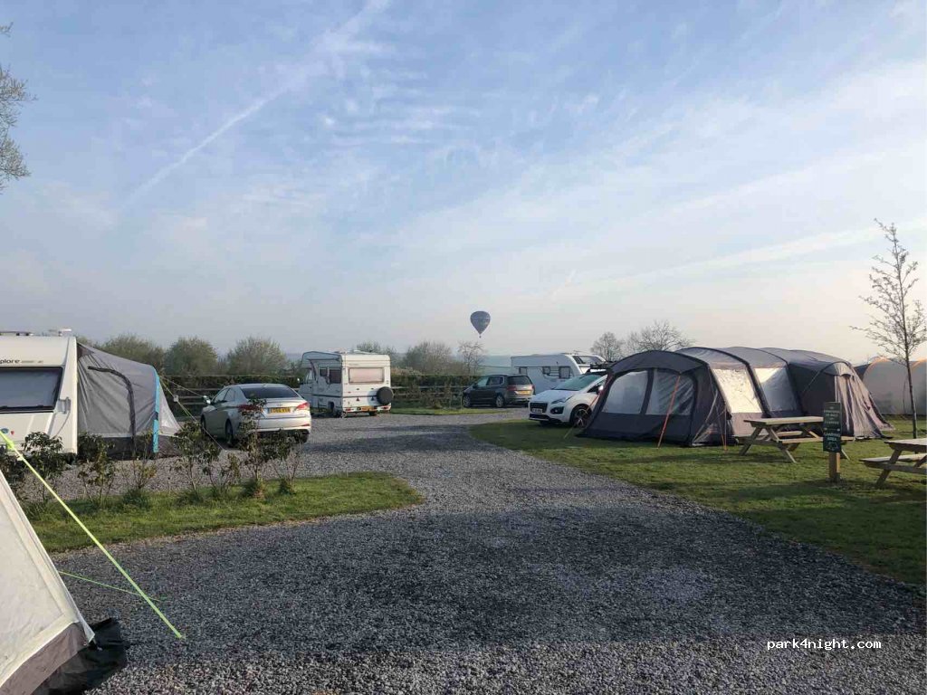 Bridge Holme Caravan Site — foto