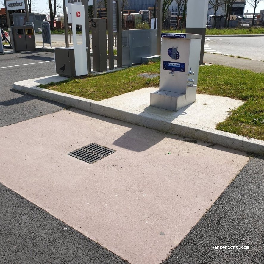(22400) Lamballe - Unnamed Road — foto 2