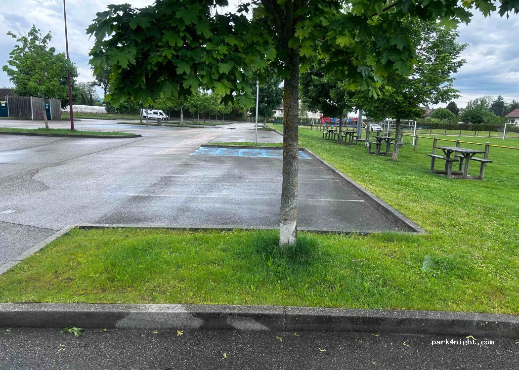 (38490) Fitilieu - 362-478 Route du Stade — foto 3