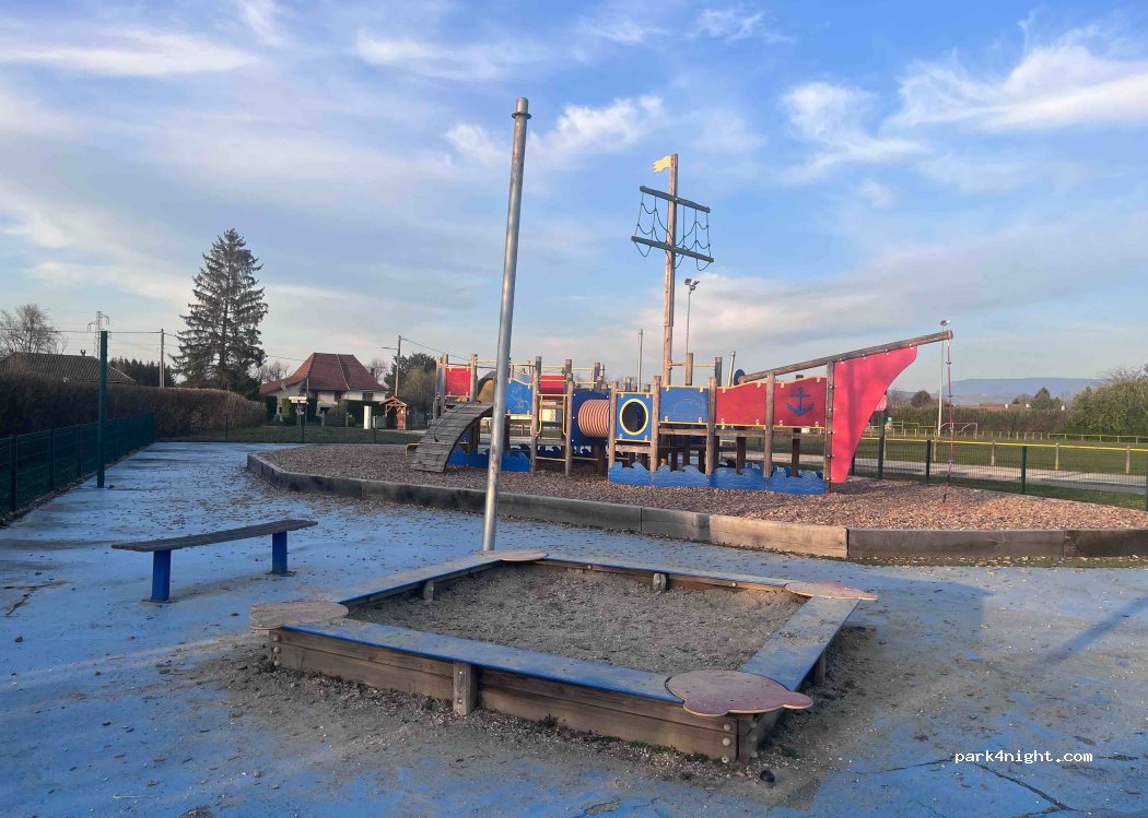 (38490) Fitilieu - 362-478 Route du Stade — foto 5
