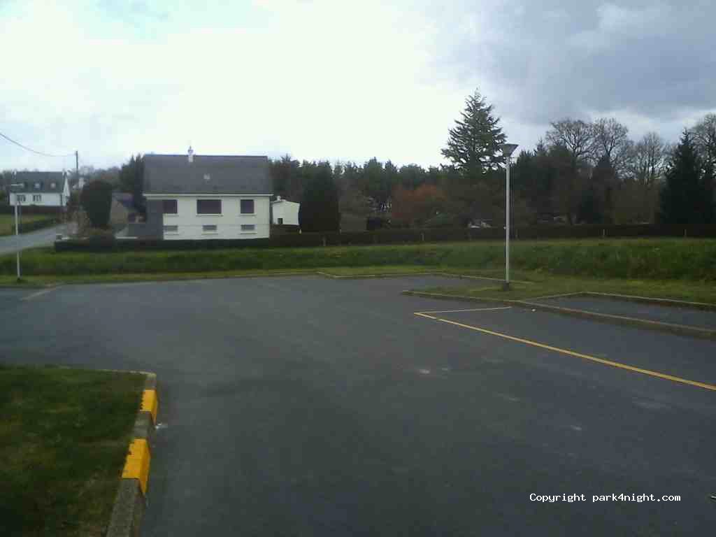 (56320) Priziac - 2-4 Rue de la Fontaine — foto