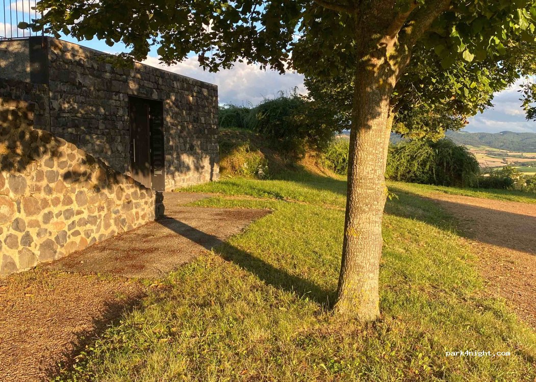 (63490) Usson, Puy-de-Dôme - Usson — foto 4