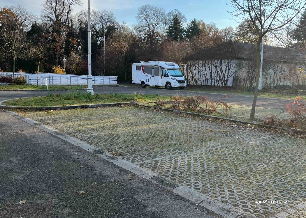 Jožefa Hegediša Parking — foto 3
