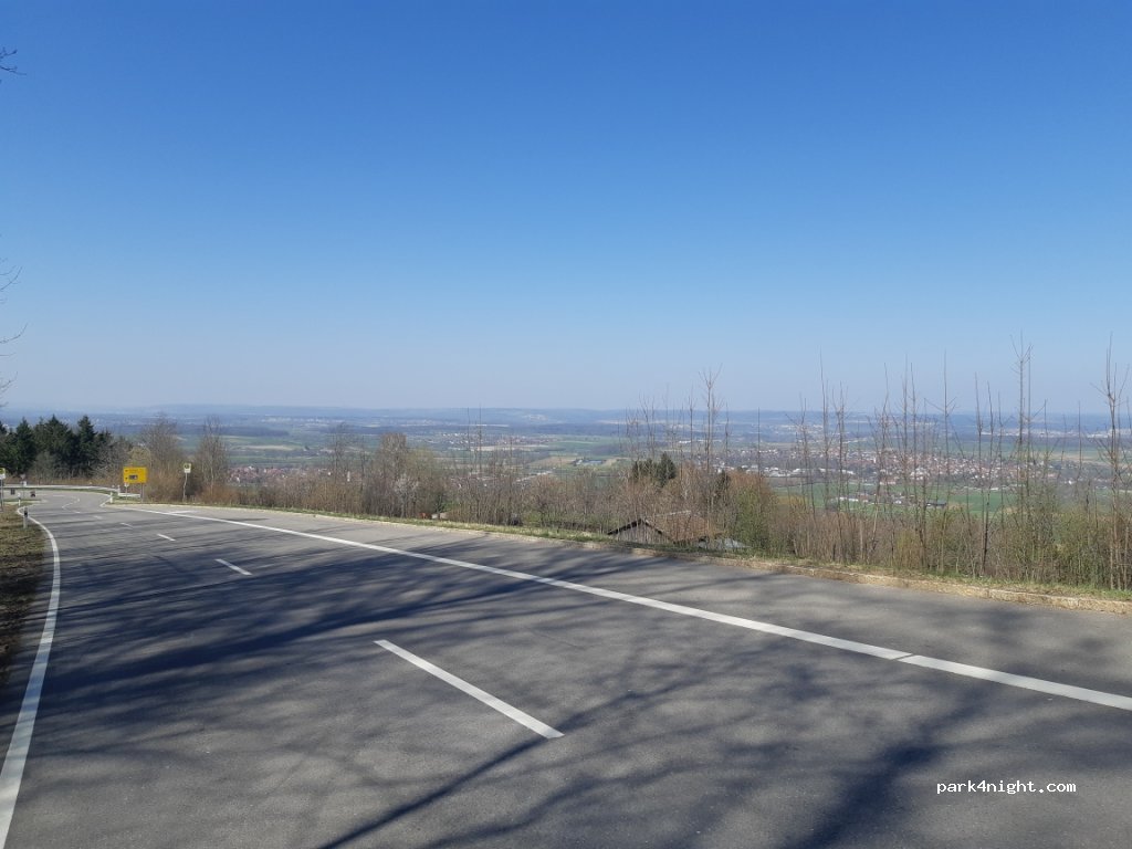 Parkplatz mit Aussicht ins Filstal — foto