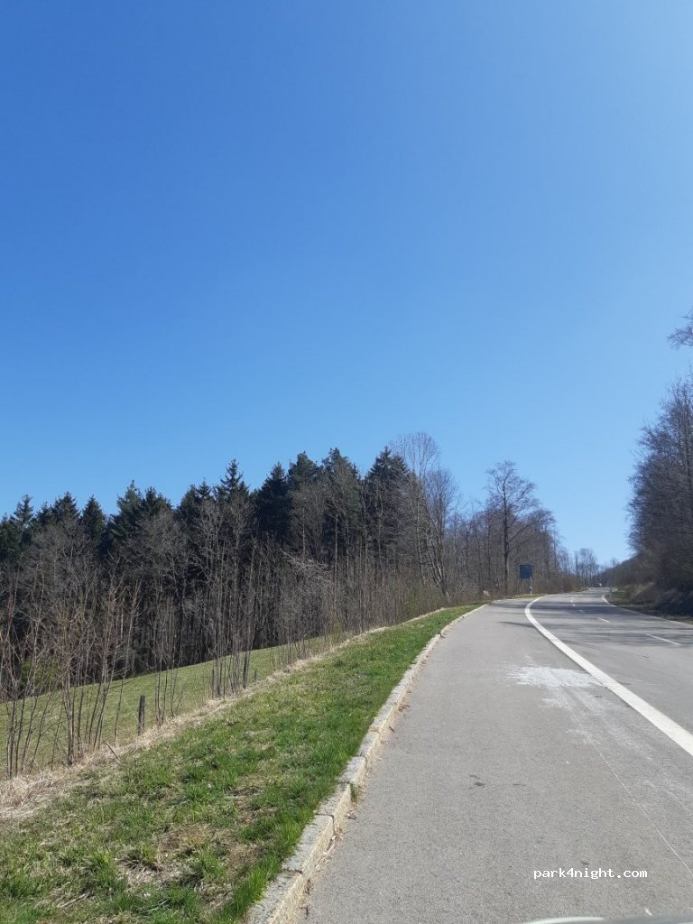 Parkplatz mit Aussicht ins Filstal — foto 2