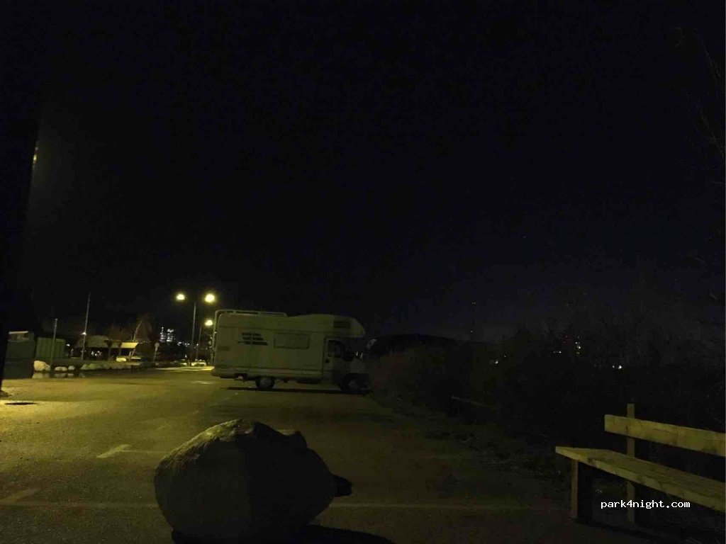 (216 12) Limhamn - Bryggövägen 1 — foto