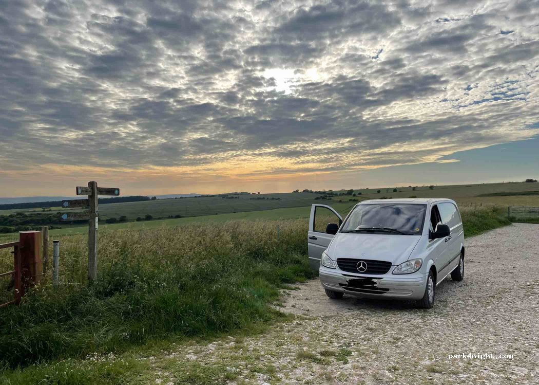 (BN13 3XJ) Storrington - Chantry Lane — foto