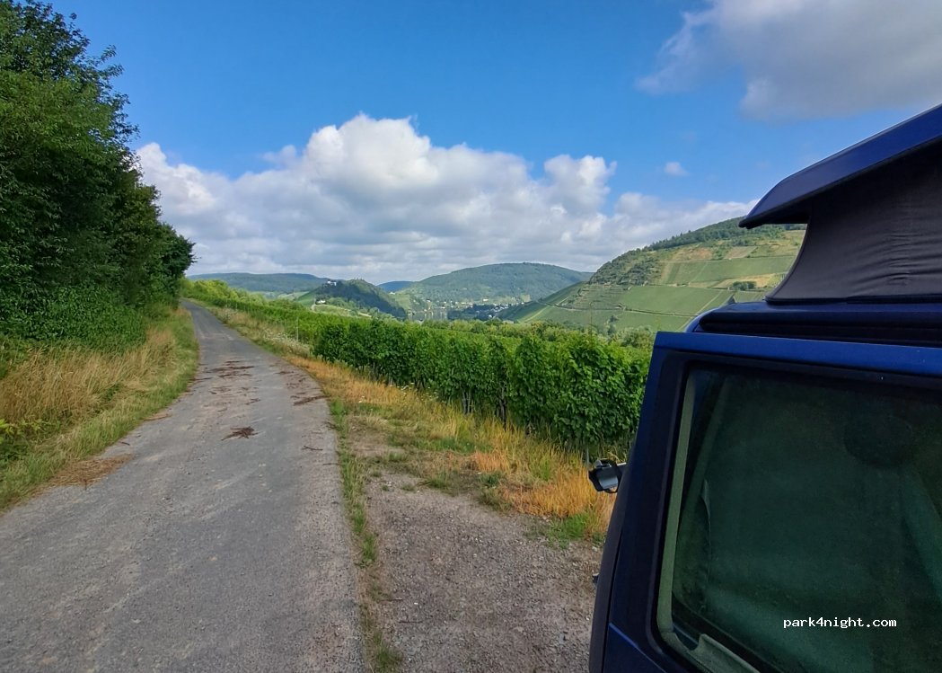 (56856) Zell (Mosel) - Barlstraße — foto 5