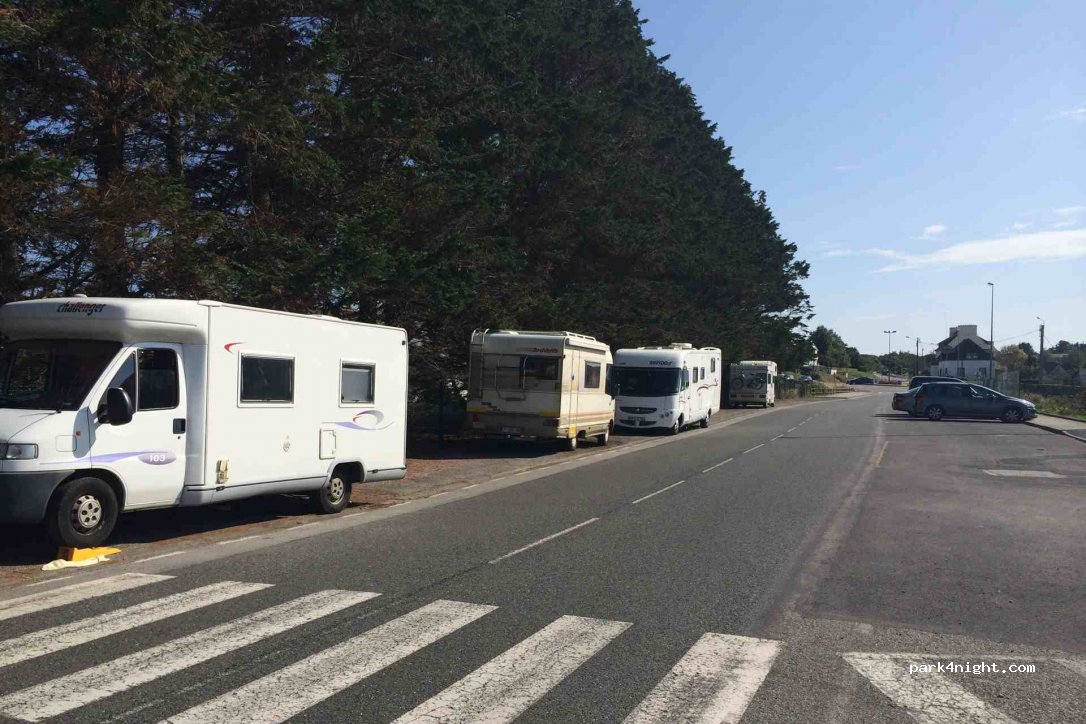 (29570) Camaret-sur-Mer - 930 Rue de la Gare — foto
