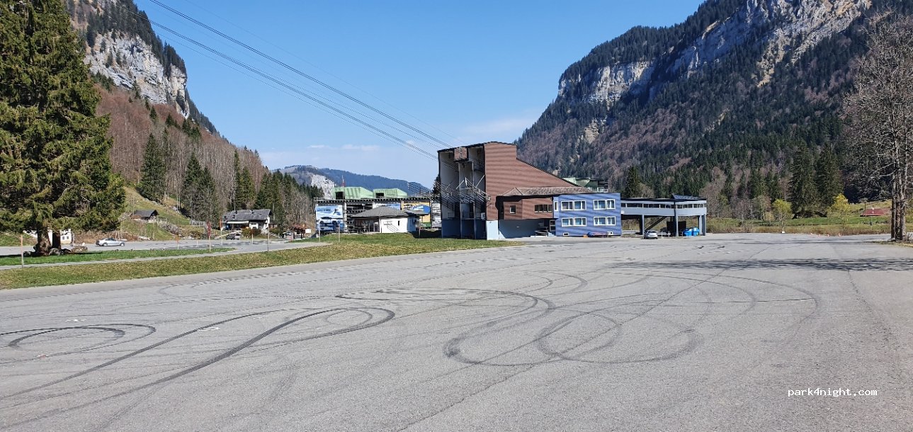 (8842) Unteriberg - 128 Waagtalstrasse — foto