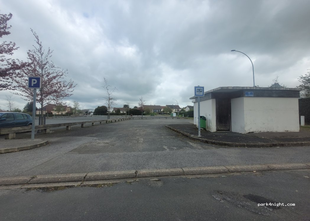 (28240) La Loupe - 1-15 Rue du Docteur Moenner — foto 2