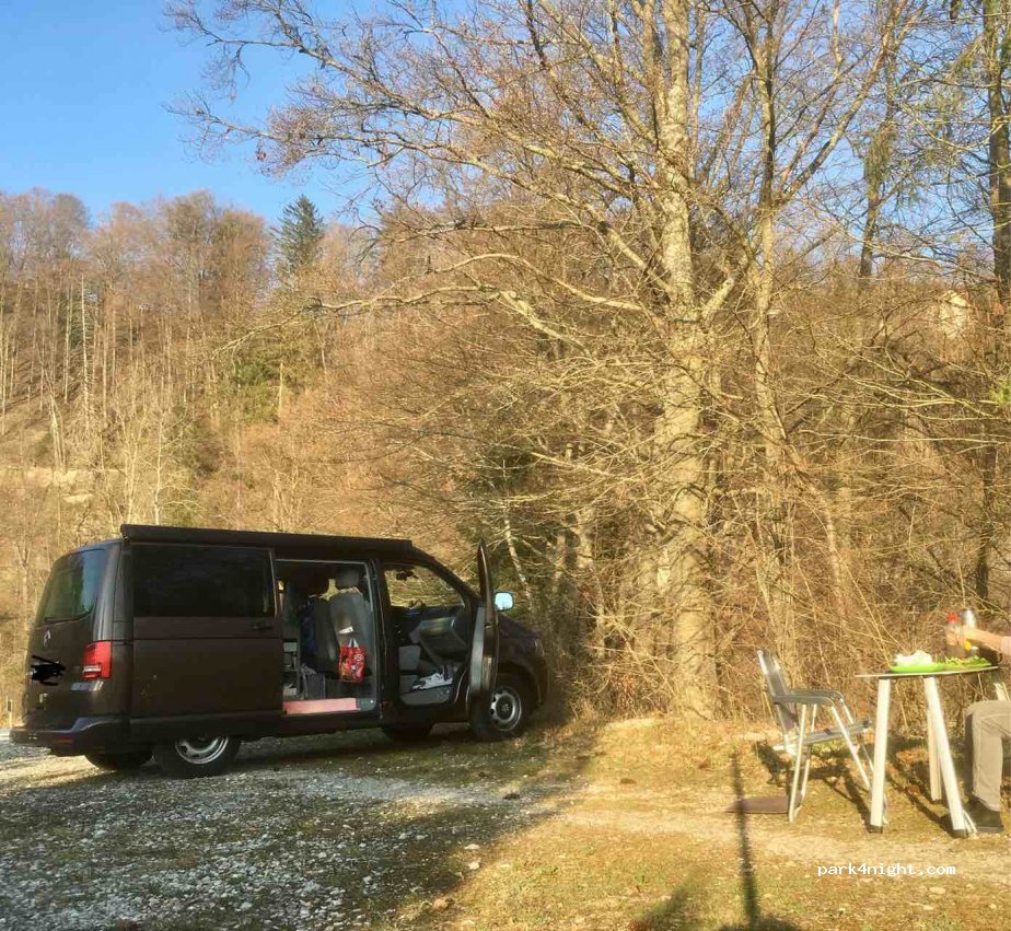 (1719) Zumholz - 100 Guggersbachstrasse — foto