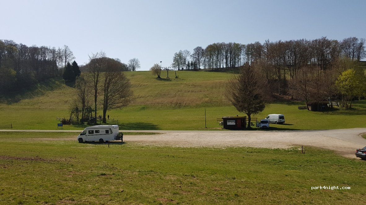 (73252) Lenningen - Pfulbstraße — foto 2
